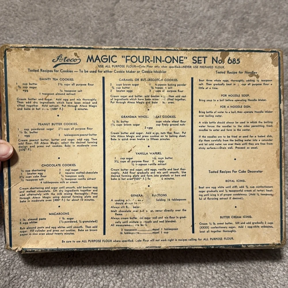 VINTAGE Ateco Magic 4 in1 Set- Cookie Maker/Molder, Noodle Maker, Cake Decorator